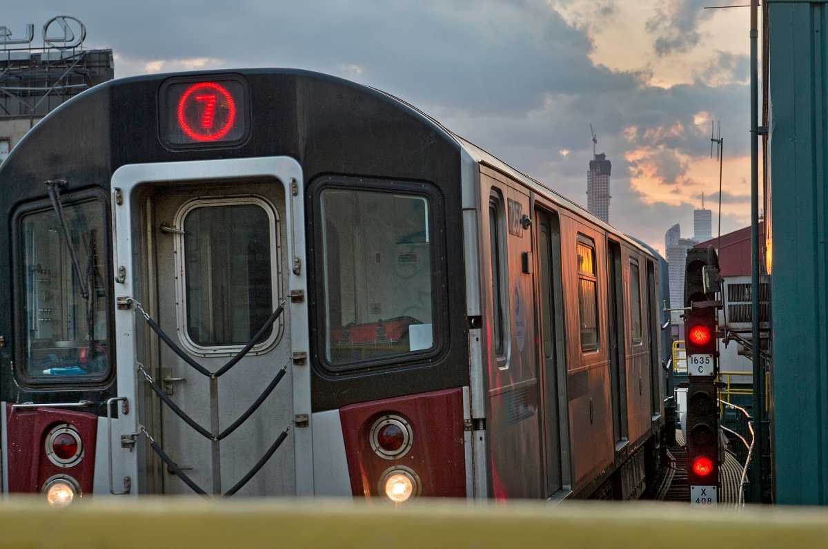 Man Fatally Struck by Queens 7 Train at Junction Blvd